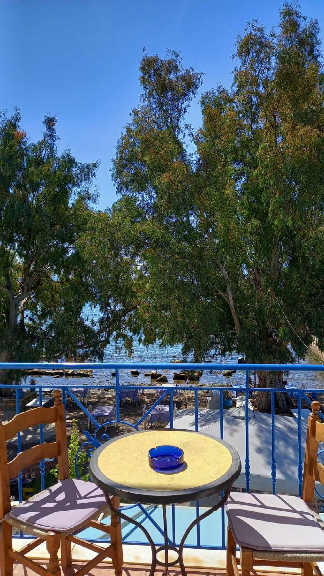 Апартаменты Στούντιο Με Θέα Τη Θάλασσα Итеа Экстерьер фото